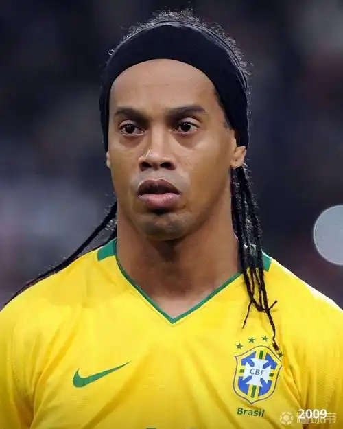 吸引了來自 吸引了來自